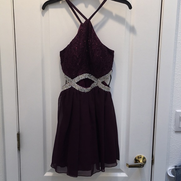 Dresses & Skirts - Dress